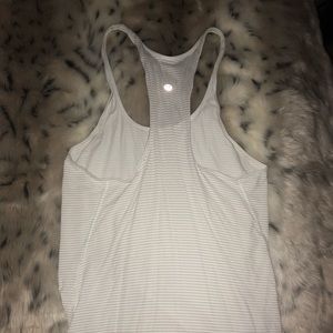 Lulu lemon workout top